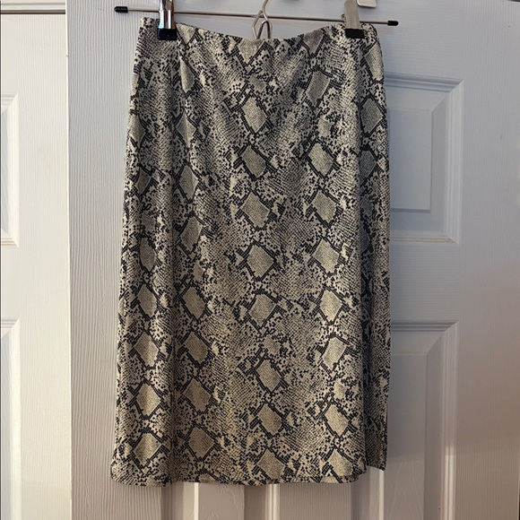 White Fox Boutique Dresses & Skirts - Boutique Snakeskin Printed Pencil Skirt